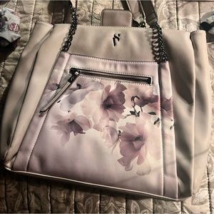 Vera Wang Taupe Floral Large
Simply Vera Vera Wang like new